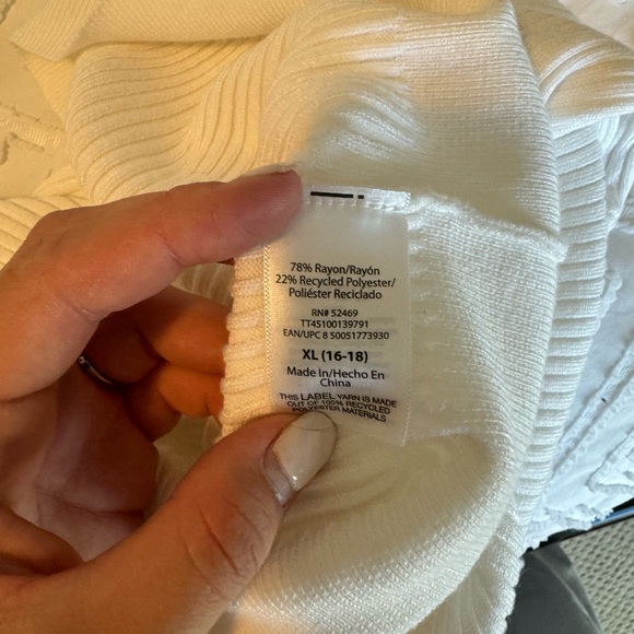 Time and Tru White Turtleneck Size XL - Picture 9 of 9